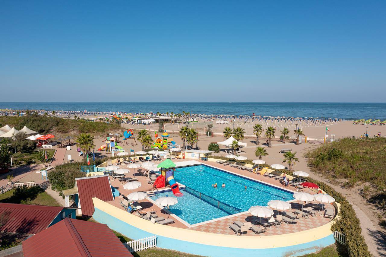 Casa vacanza per 6 persone con piscina in Rosolina Mare, Polesine