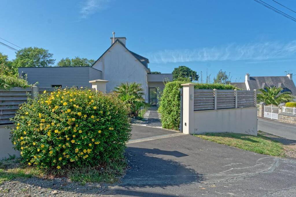Three-Bedroom House in Ploubazlanec, Côte de Goëlo