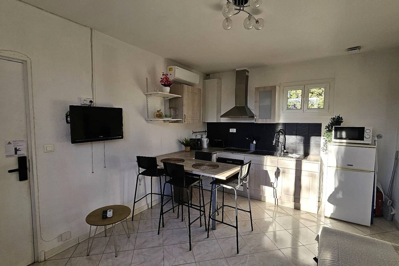 Appartement entier, Beau T2 - proche de la mer in La Seyne-sur-Mer, Région de Toulon
