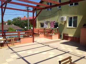 Gîte pour 2 personnes, avec vue et jardin dans Mangalia