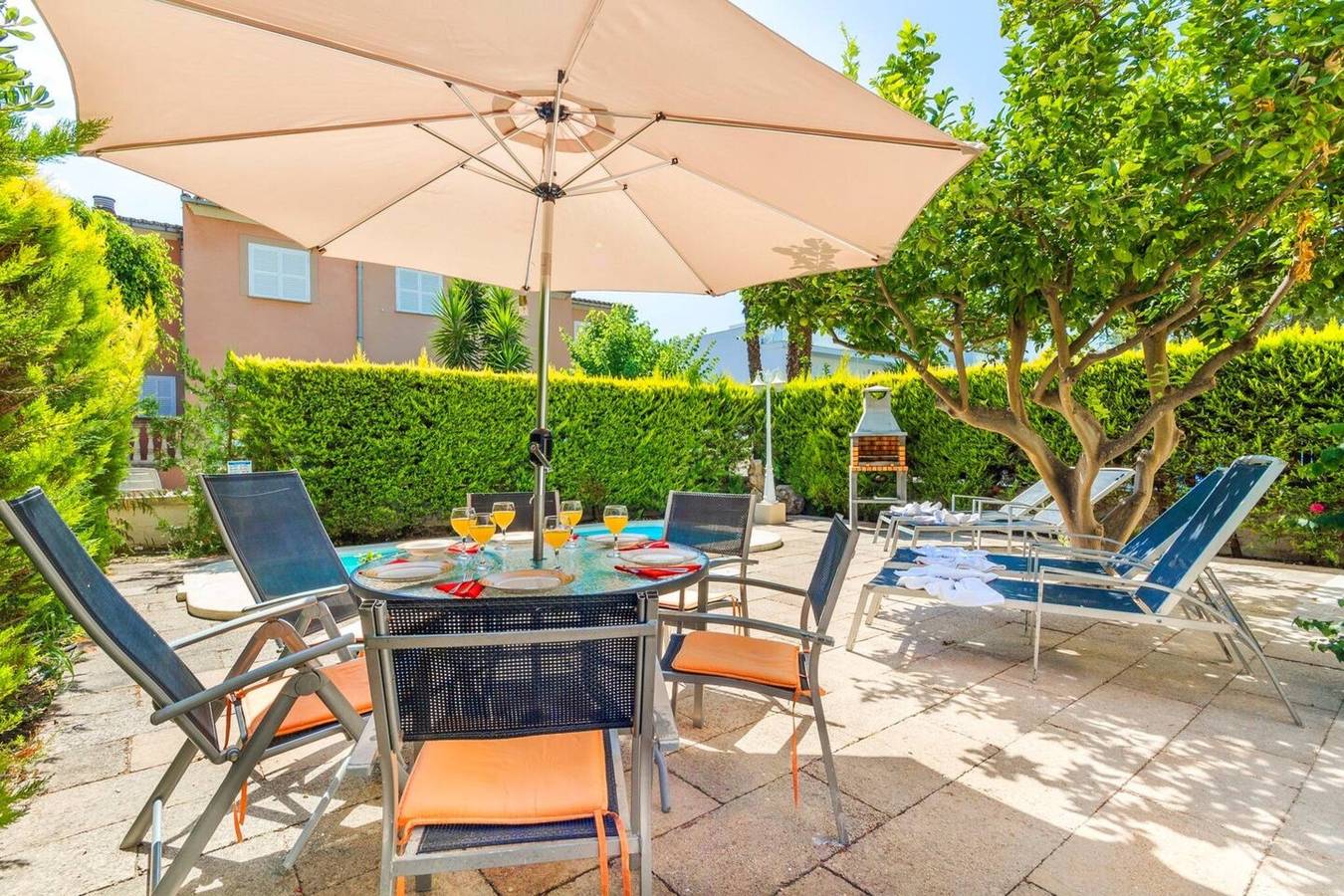 Holiday Home 'Playamar' with Mountain View, Wi-Fi and Air Conditioning in Port d'Alcúdia, Alcúdia