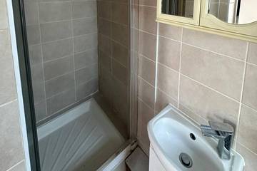 Holiday Apartment for 4 People in Hounslow, London, Photo 4