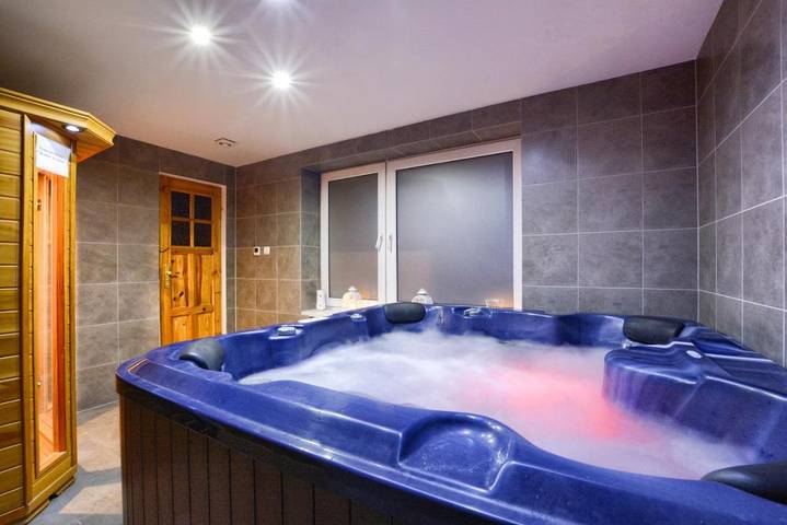 Bed & breakfast dla 2 osób, z balkon i jacuzzi oraz sauna i ogród - 1