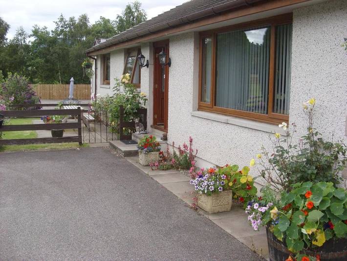 Chambre d’hôte pour 2 personnes, avec terrasse ainsi que jardin et vue dans Highlands