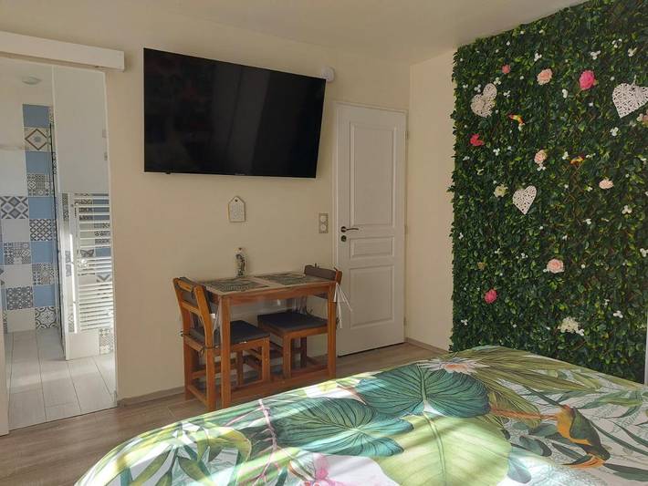 Location de vacances pour 2 personnes, avec Jardin et Vue à Favières - 3