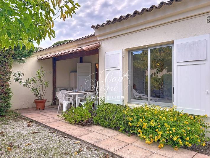 Ferienhaus für 6 Personen, mit Pool und Garten sowie Terrasse - 1