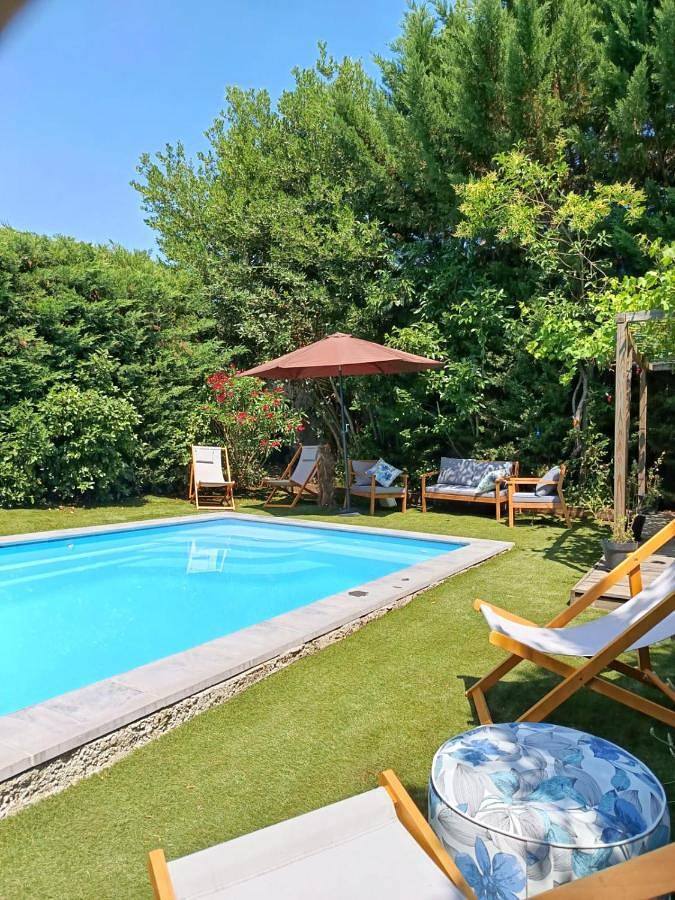 Appartement de vacances pour 2 personnes, avec jardin ainsi que vue et piscine