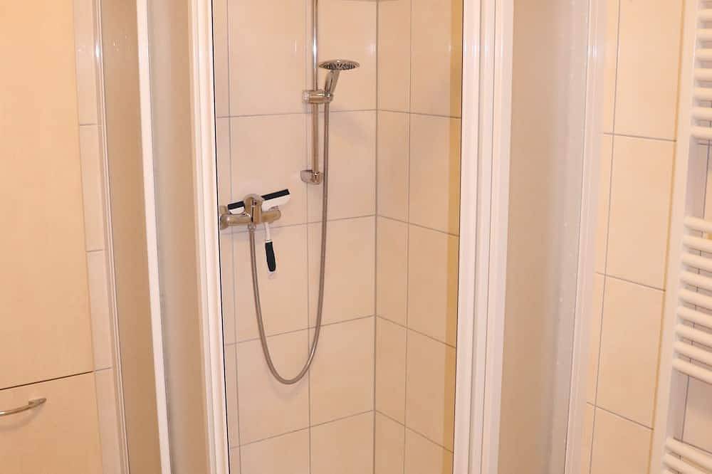 Apartamento entero, Amplio apartamento con terraza in Ostseebad Kühlungsborn, Kühlungsborn