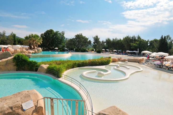 Ferienhaus für 6 Personen, mit Garten und Whirlpool sowie Kinderpool, mit Haustier - 1