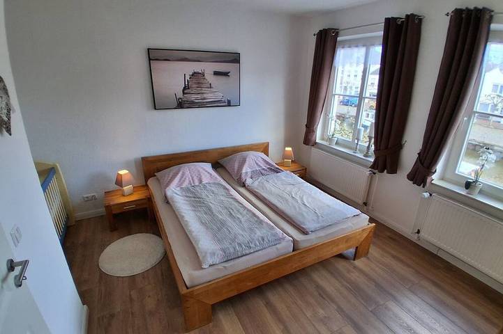 Ferienhaus für 4 Personen, mit Terrasse und Garten in Weener - 2