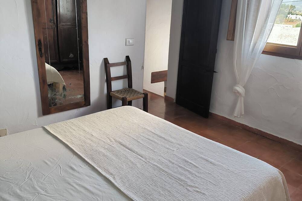 Villa Can Pep Frit. in St Miquel de Balansat, Sant Joan de Labritja