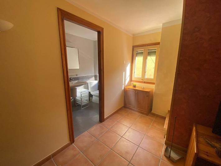 Casa de vacaciones para 4 personas, con Balcón además de Piscina para niños y Vistas en Priorat