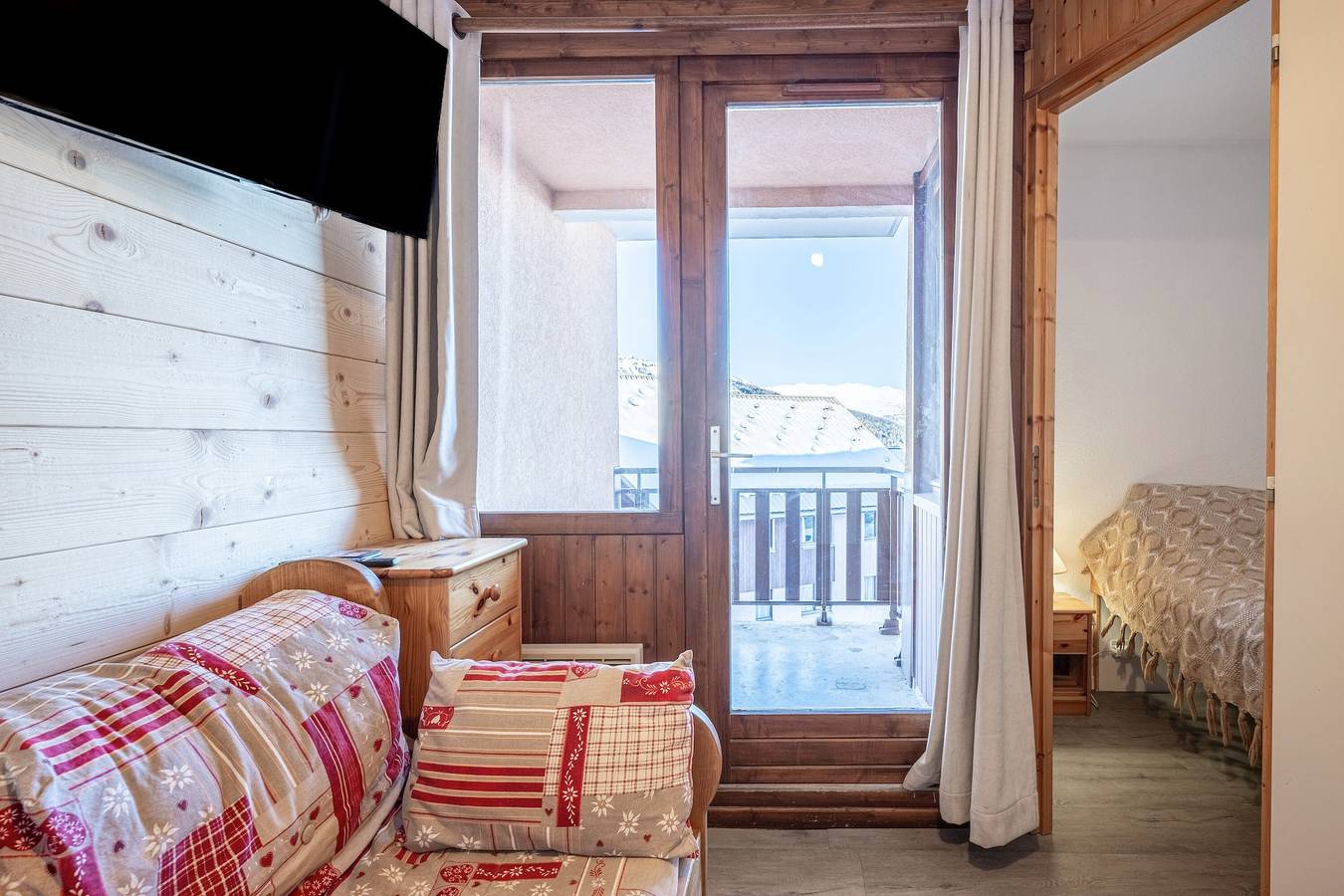 Appartement entier, Appartement 'La Croix Du Sud' avec vue sur montagne et balcon in Valmeinier, Région de Saint-Jean-de-Maurienne