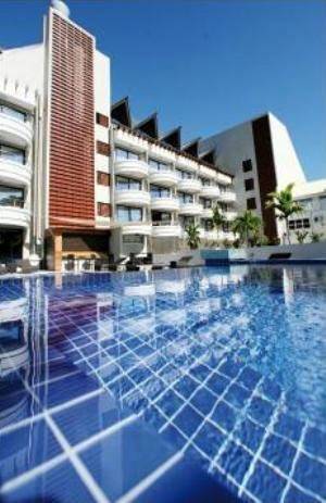 Station pour 3 personnes, avec piscine ainsi que balcon et jacuzzi à Papeete