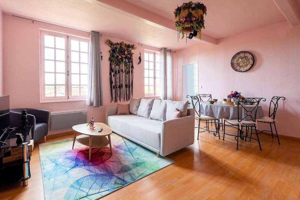 Appartement entier, Two-Bedroom Apartment in Lisle-sur-Tarn, Région d'Albi