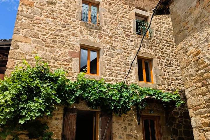 Location de vacances pour 2 personnes à Bessey (homonymie)