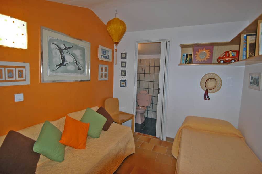 Maison mitoyenne avec 3 chambres et jardin privé à 100m. de la mer in Porticcio, Grosseto-Prugna