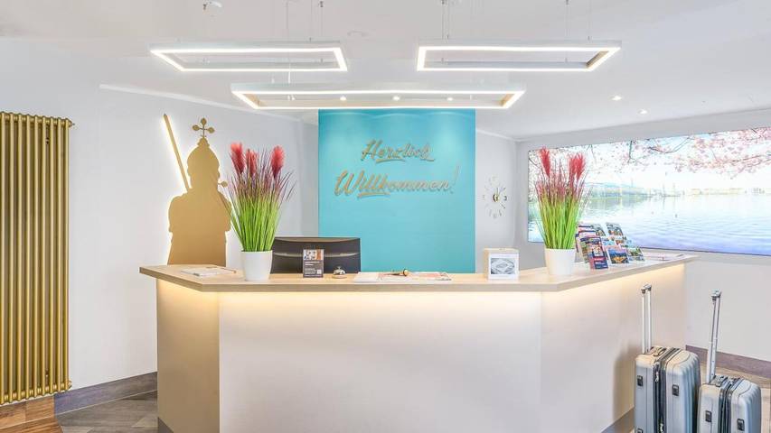 Hotel für 4 Personen, mit Terrasse und Sauna in Wedel