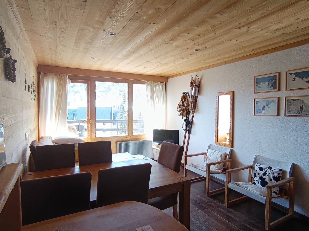 Appartement entier, Appartement rénové style chalet, à deux pas des pistes in Montgenèvre, Région de Briançon