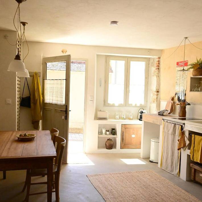 Gîte pour 4 personnes, avec vue, animaux acceptés à Saint-Sauveur-en-Puisaye - 2