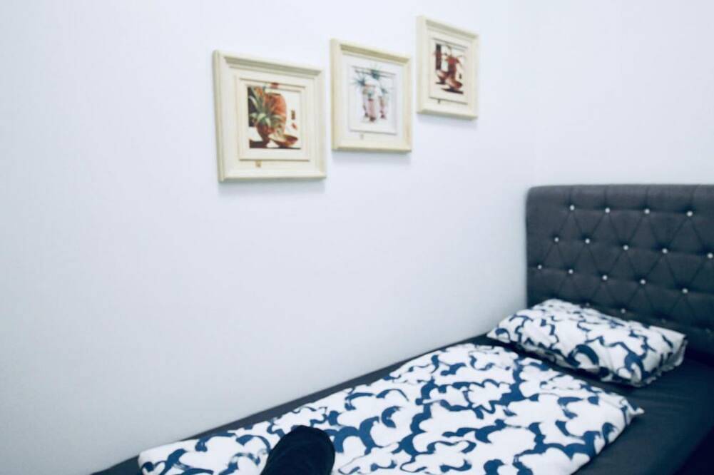 Ganze Wohnung, Modern 2Br Apt. Ideal for Families & Long Stays in Wien, Wienerwald