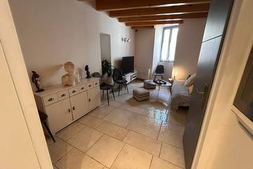 Gîte pour 6 personnes, avec terrasse à Adissan