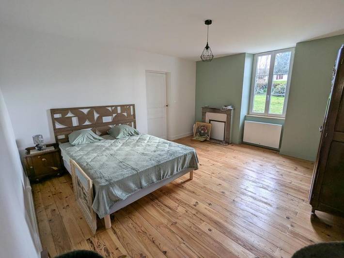 Location de vacances pour 6 personnes, avec vue et jardin à Mouton (homonymie) - 4
