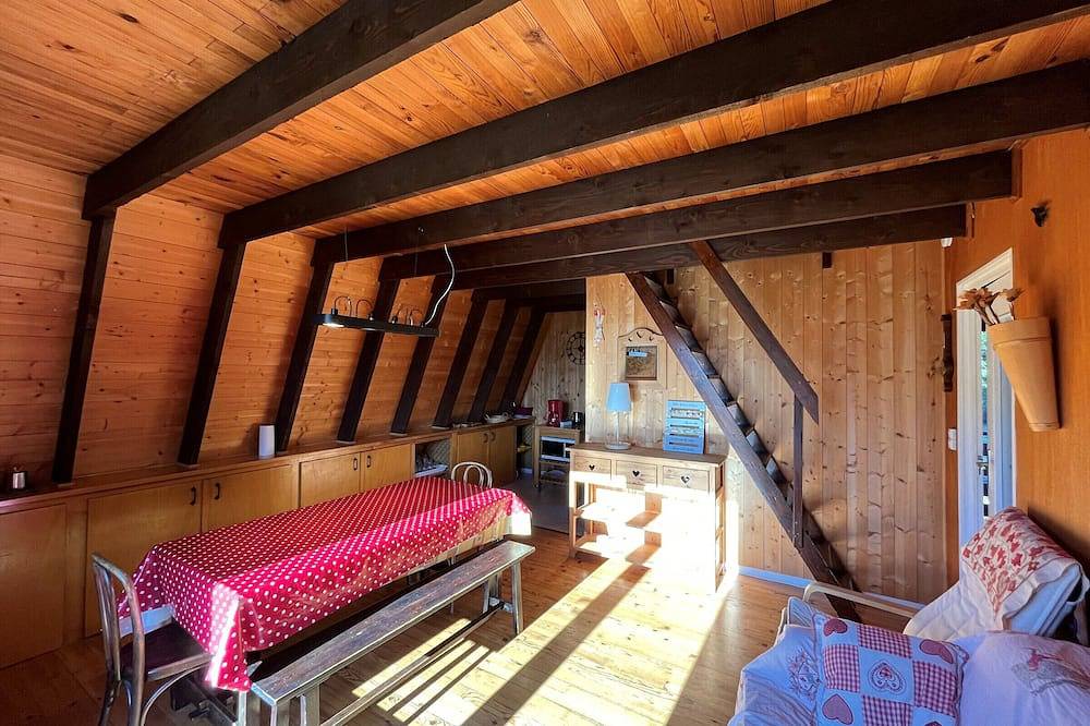 Charming atypical chalet for 6 pers in Lans-en-Vercors, Parc naturel régional du Vercors