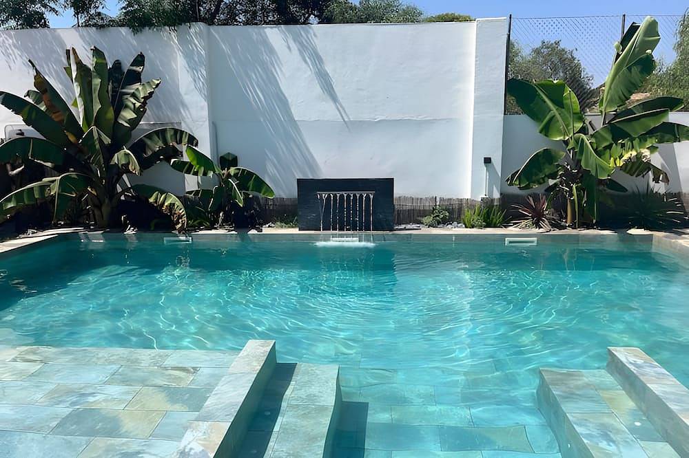 Vakantiehuis 'Gaia' met Uitzicht op de Bergen, Wi-Fi en Airconditioning in Mutxamel, Costa Blanca