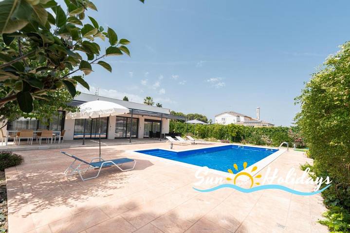 Casa rural para 8 personas, con Terraza además de Jardín y Piscina en Vendrell - 4