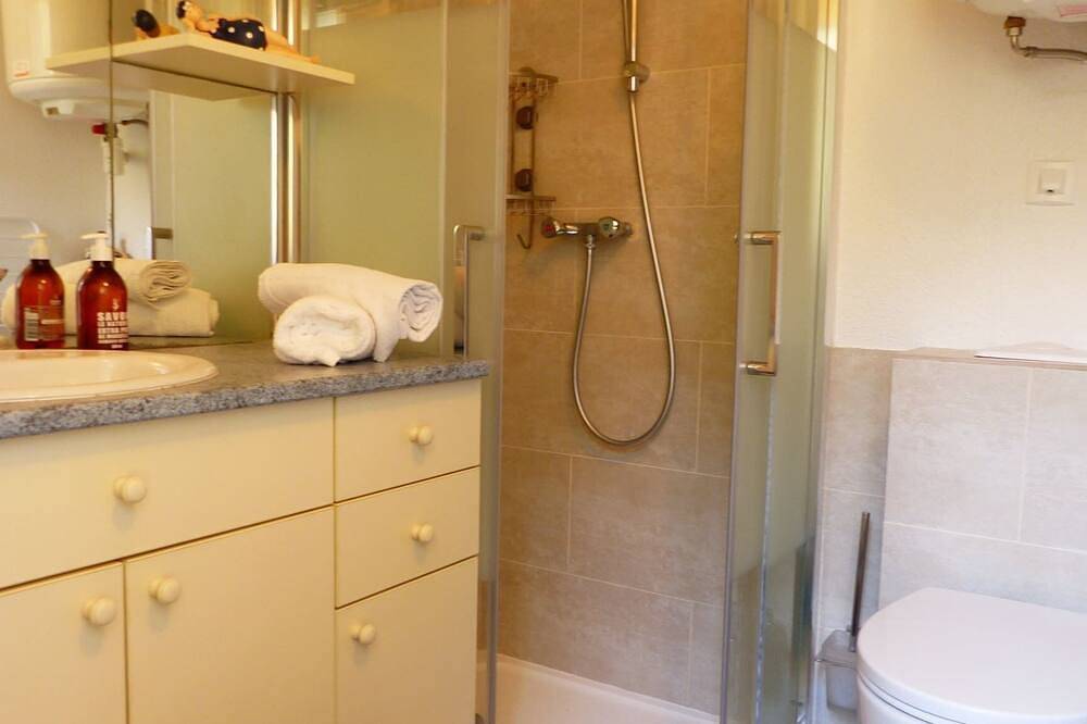Appartement entier, Charmant studio vue sur mer à Locmariaquer in Locmariaquer, Côte des Mégalithes