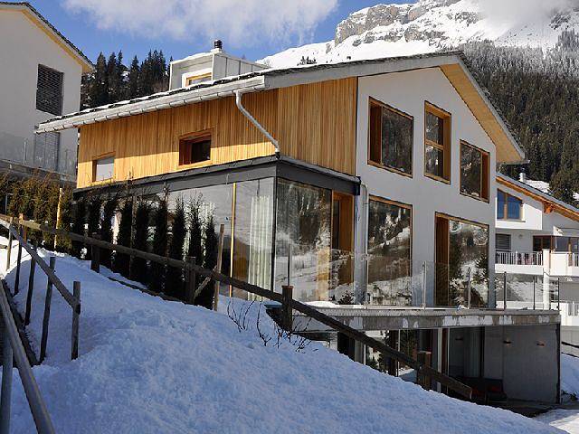 Ganze Ferienwohnung, Casa Admisa - 3.5 Ferienwohnung, 2 Duschen, 2 Wc, 85 m2, für max. 4 Erwachsene und 2 Kinder in Flims-Dorf, Flims