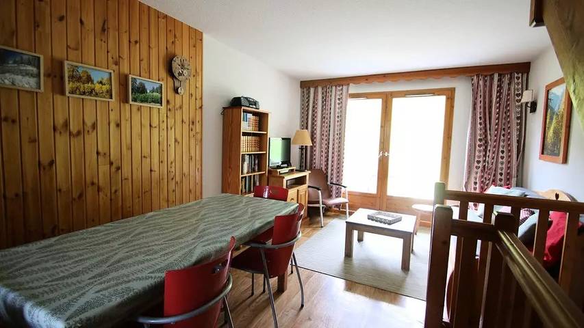 Chalet pour 8 personnes, avec piscine ainsi que vue et terrasse à Puy-Saint-Vincent - 3