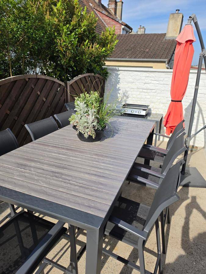 Four-Bedroom House in Arques, Région de Saint-Omer