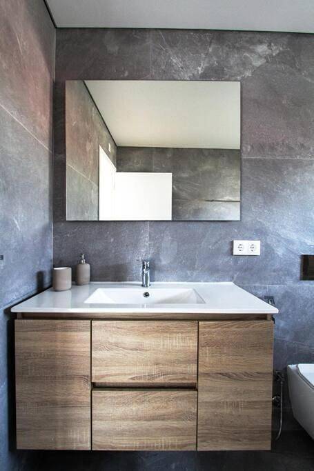 Casa rural para 8 personas, con vistas además de jardín y piscina, Se admiten mascotas en Vila Nova de Gaia - 2