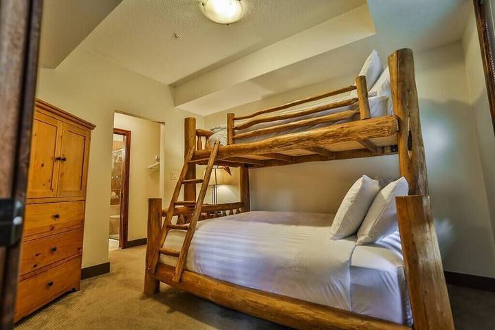 Ferienwohnung für 5 Personen, mit Balkon und Pool sowie Whirlpool - 1