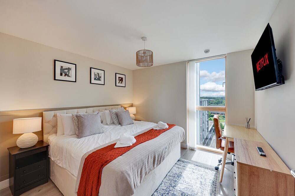 Ganze Wohnung, Elegant City Centre Apartment at The Vizion • Balcony • Parking • Fast Wifi in Milton Keynes, Südostengland