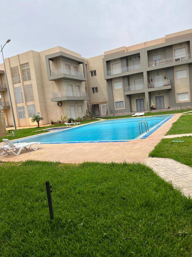 Location de vacances pour 5 personnes, avec piscine ainsi que terrasse et jardin à Saïdia