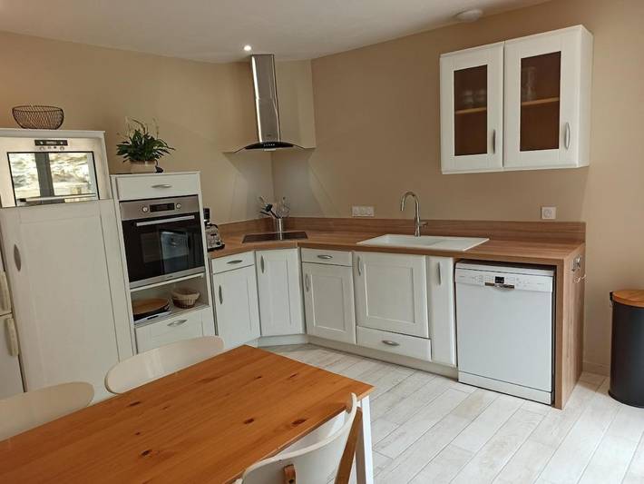 Location de vacances pour 6 personnes, avec terrasse, animaux acceptés à Gennes - 3