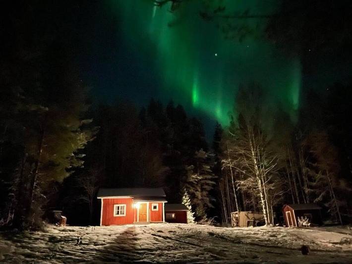 Hus för 2 Personer, med sjöutsikt samt utsikt och trädgård i Luleå