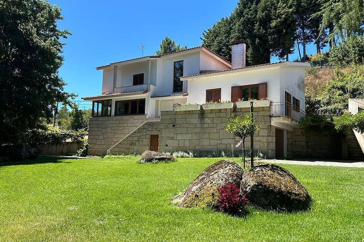 Casa de férias para 6 pessoas, com jardim, com animais de estimação em Chaves