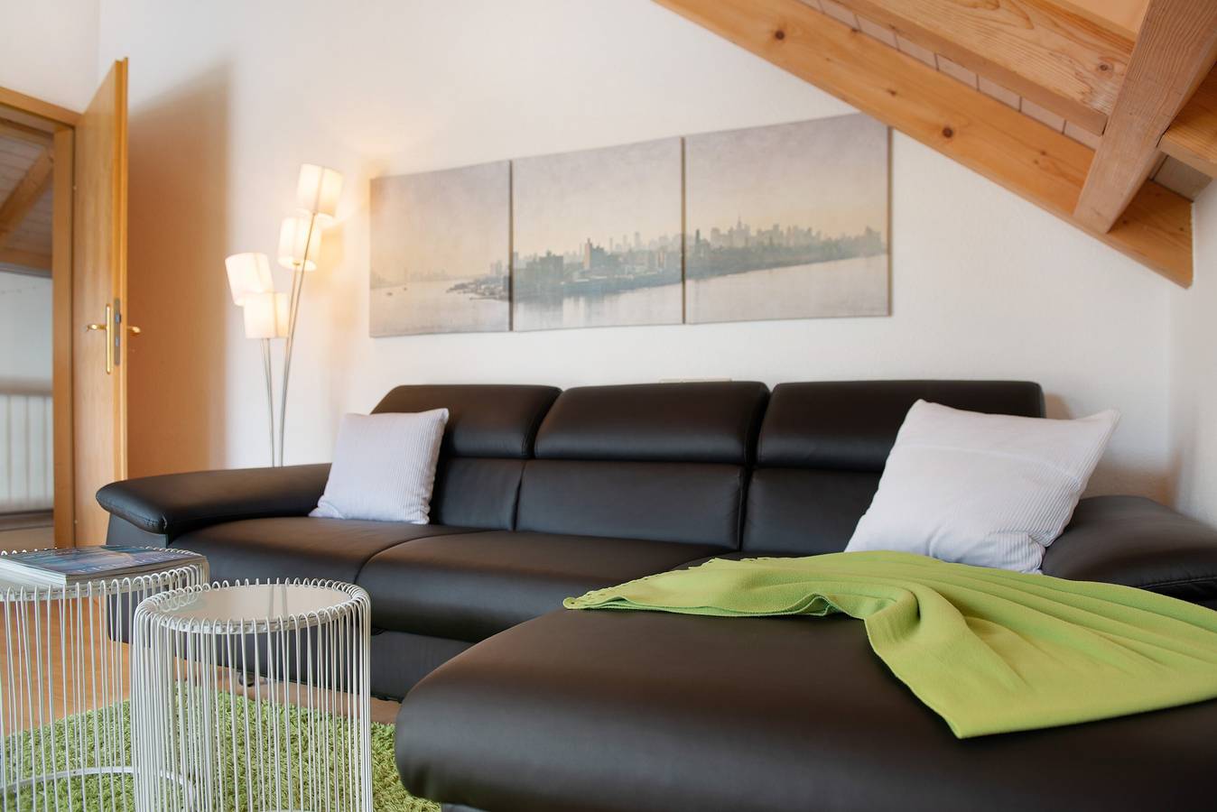Ganze Wohnung, Ferienwohnung 'Wohlfühlplatz' mit Balkon und Wlan in Ostrach, Region Bodensee-Oberschwaben