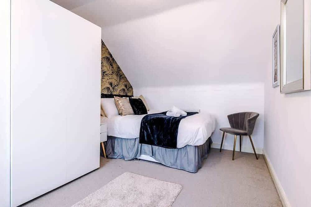 Luxury detached home in Upton Grange in Upton-by-Chester, Cheshire West and Chester