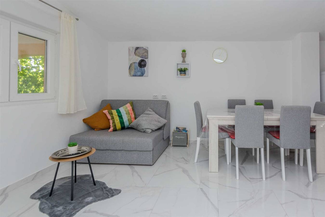 Ganze Wohnung, Fewo für 6 Personen | Klima, Tv, Wlan | Nur 600 m vom Strand entfernt in Vir