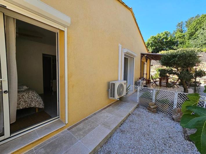 Chambre d’hôte pour 2 personnes, avec terrasse ainsi que jardin et piscine à Carcès - 4