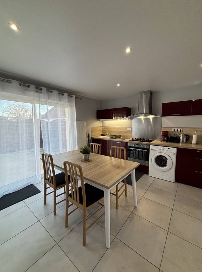 Gîte pour 4 personnes, avec terrasse et jardin