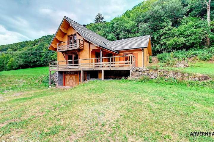 Maison de campagne pour 6 personnes, avec terrasse et jardin à Saint-Pierre-Colamine