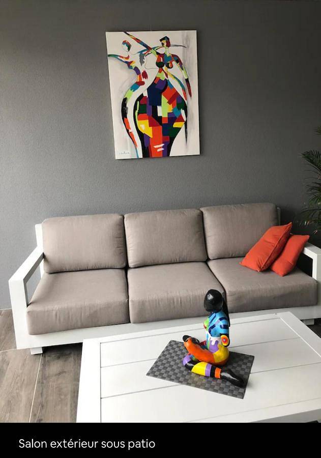 Appartement de vacances pour 6 personnes, avec terrasse et piscine