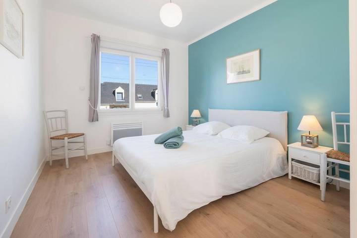 Gîte pour 8 personnes, avec jardin et balcon dans Plage de Port-Lin - 4