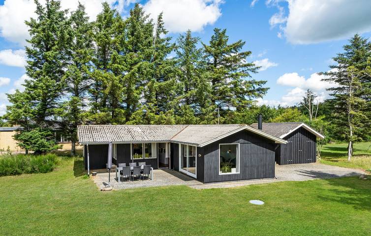 Ferienhaus für 5 Personen, mit Terrasse und Garten in Knud Strand - 2